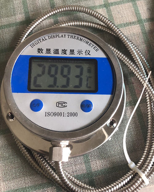 数显温度显示仪
